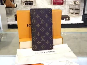 Louis Vuitton Brazza AAA Replicas Wallet Monogram